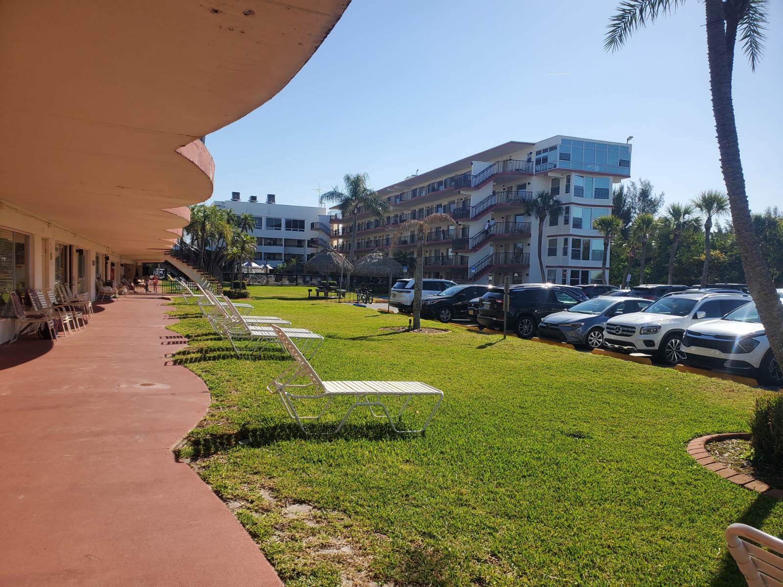 Sarasota Sands Resort Exterior